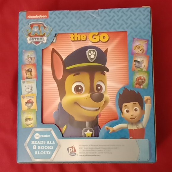 PAW PATROL 8 BOOKS LIBRARY W/ ELECTRONIC READER NEW IN BOX! - Picture 4 of 4